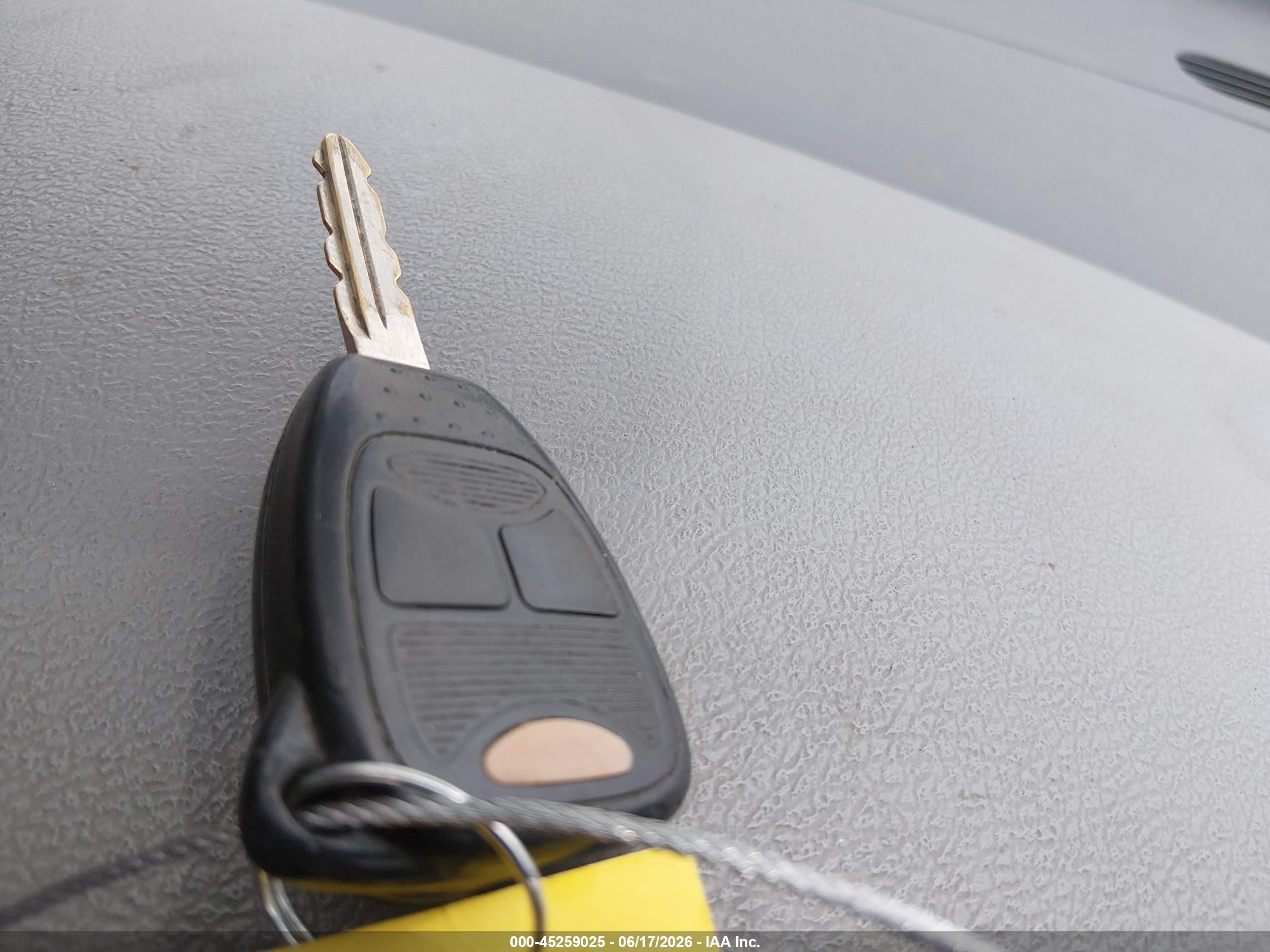 2007 Chrysler Aspen Limited Кремовый vin: 1A8HX58P67F585597