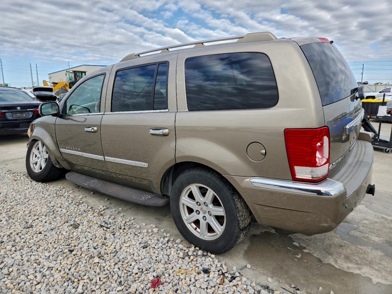 2007 Chrysler Aspen Limited Gold vin: 1A8HX58PX7F515990