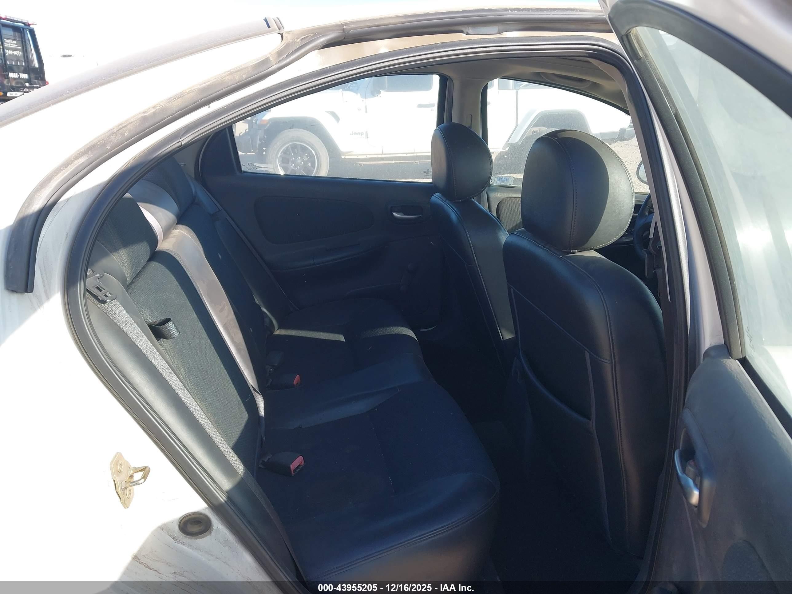 2005 Dodge Srt4   Белый vin: 1B3AS66S05D241634