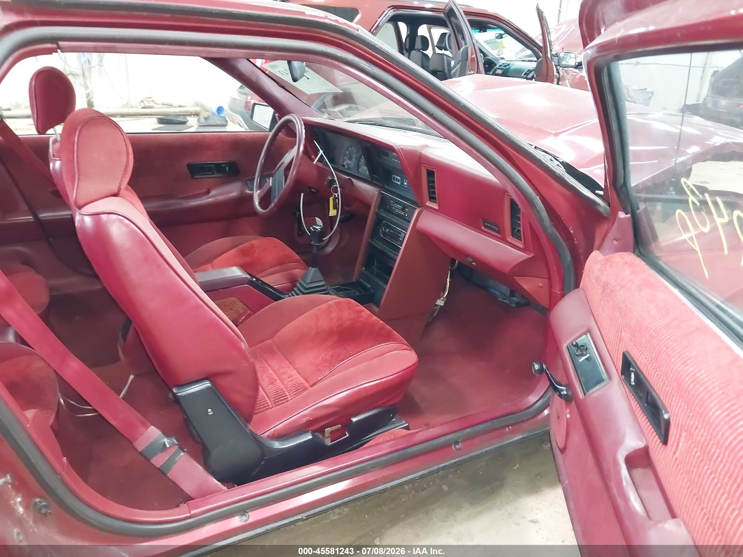 1985 Dodge Daytona   Burgundy vin: 1B3BA44D4FG306565