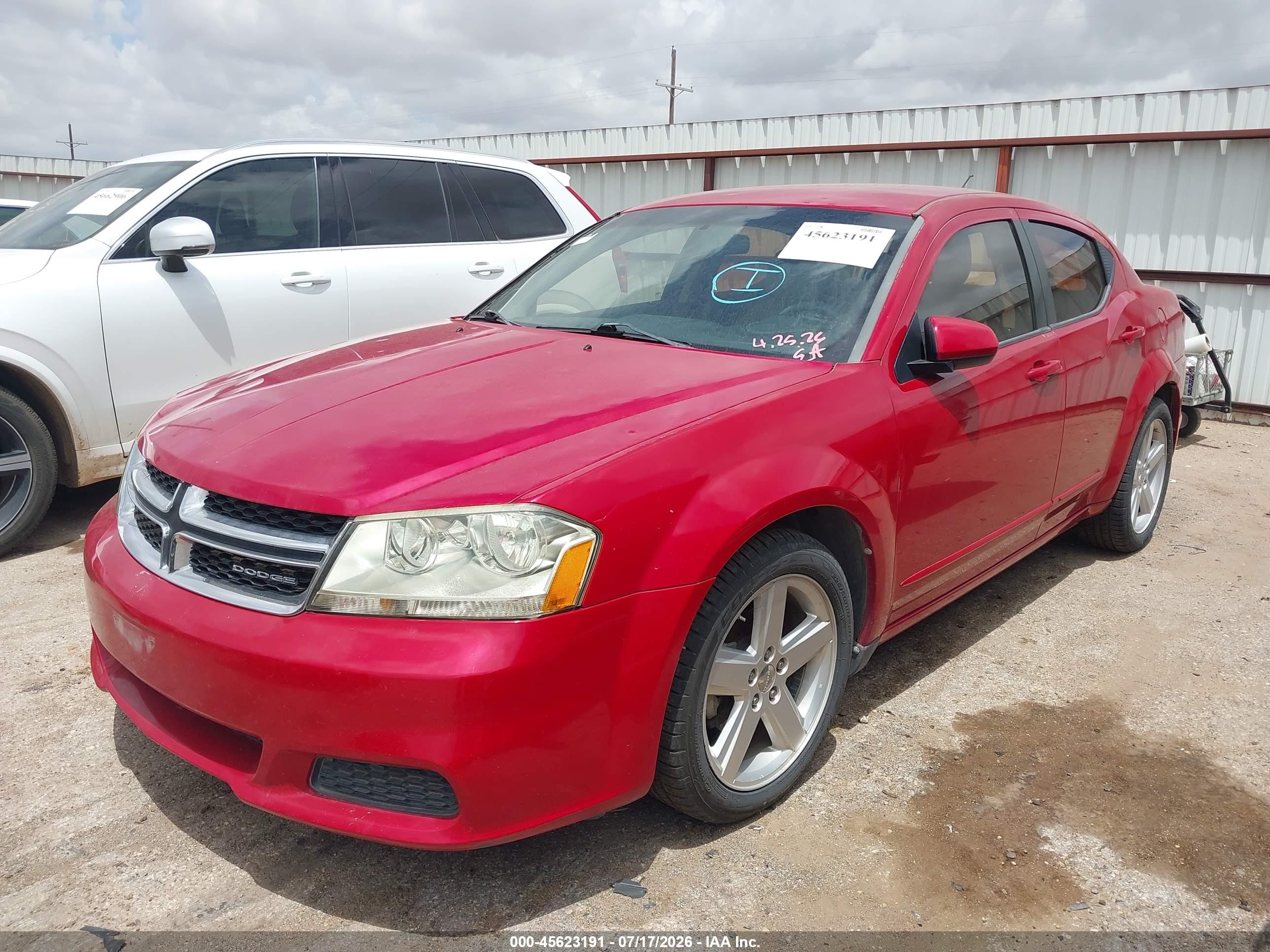 2011 Dodge Avenger Mainstreet Red vin: 1B3BD1FB2BN557172