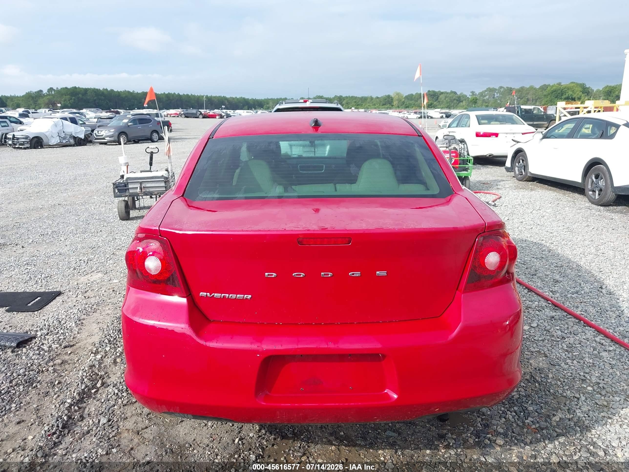 2011 Dodge Avenger Mainstreet Red vin: 1B3BD1FB6BN536888
