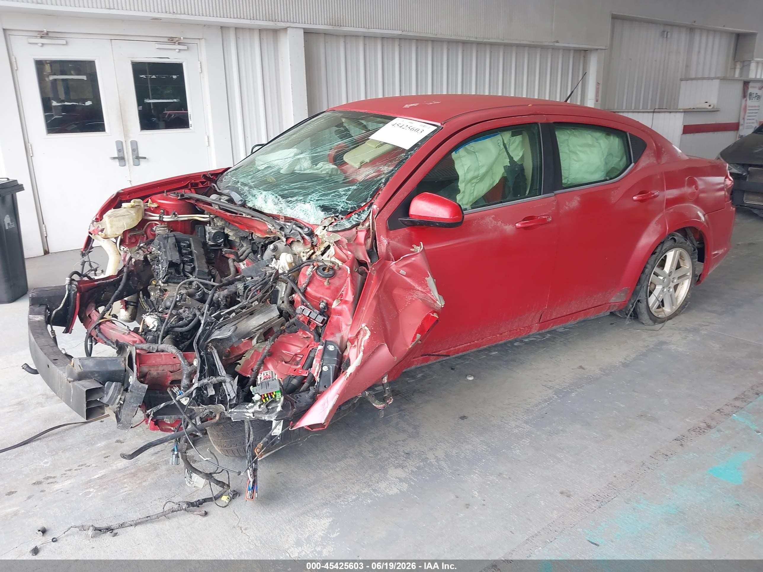 2011 Dodge Avenger Mainstreet Красный vin: 1B3BD1FB6BN536941