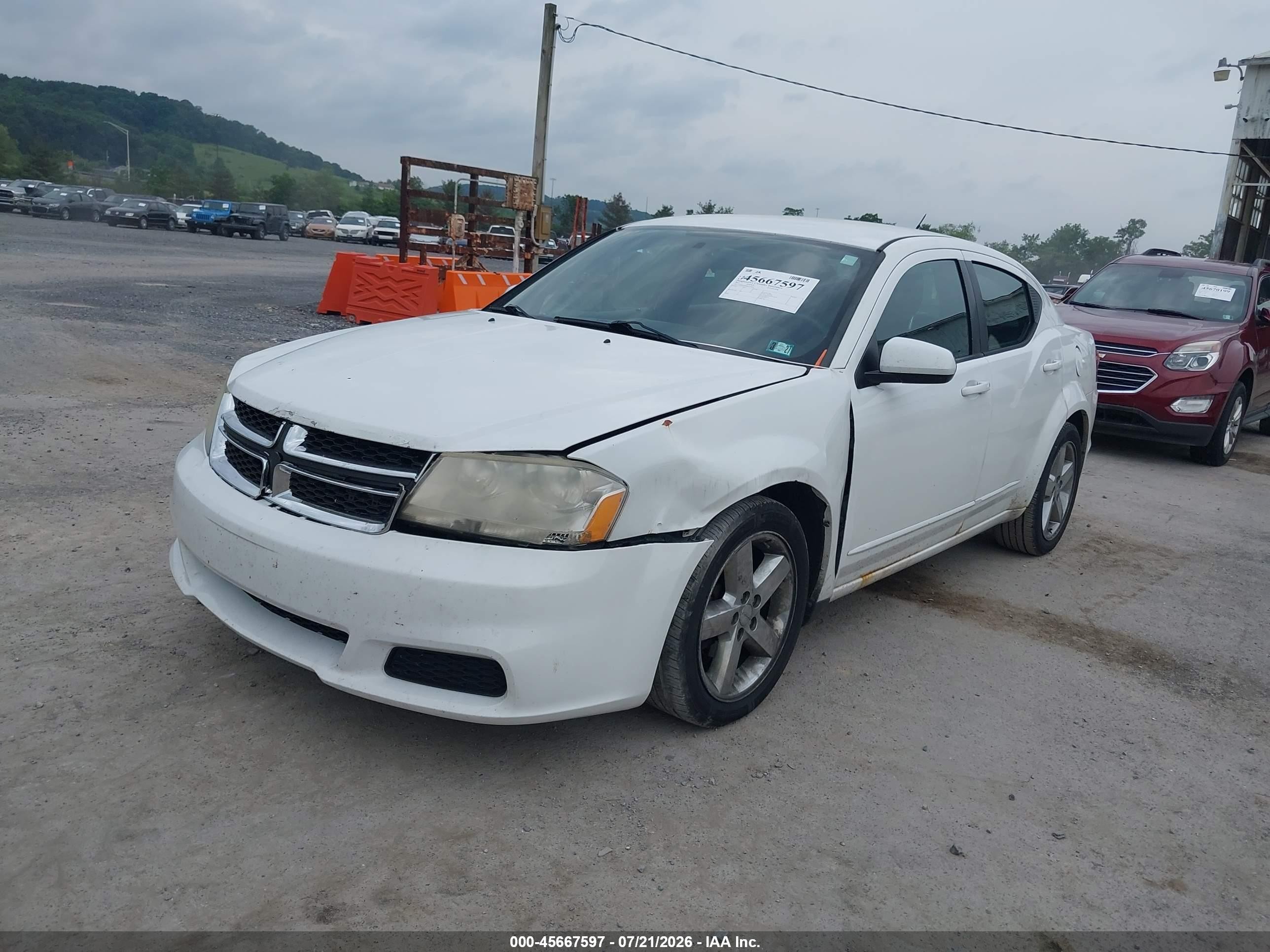 2011 Dodge Avenger Mainstreet White vin: 1B3BD1FB6BN558826