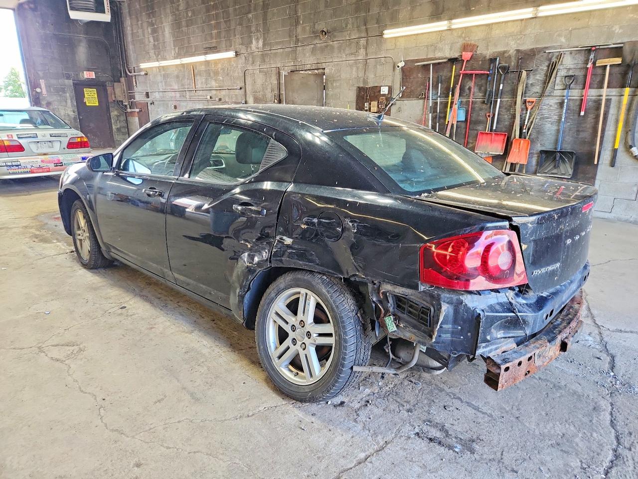 2011 Dodge Avenger Mainstreet Black vin: 1B3BD1FB7BN564893