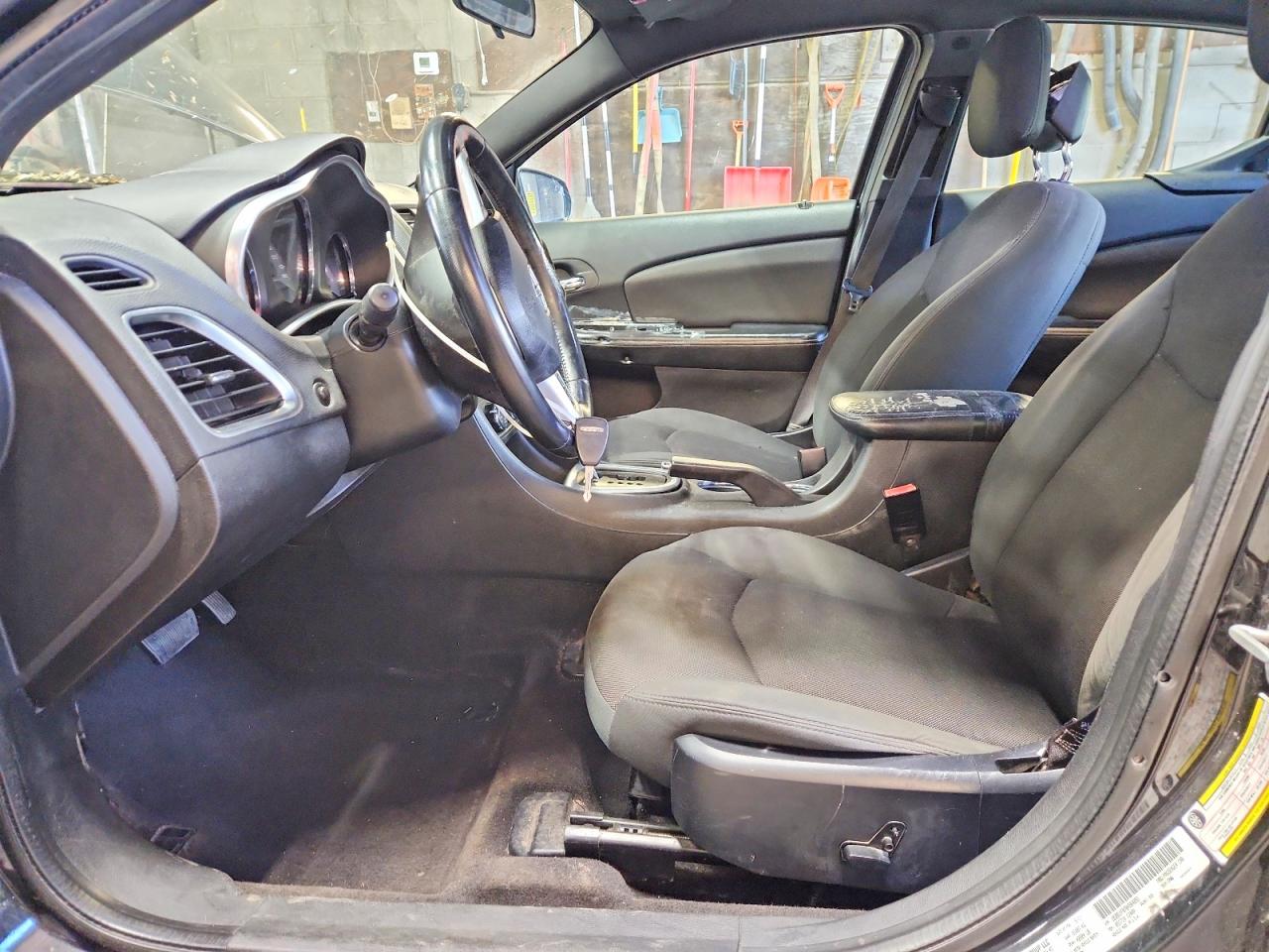 2011 Dodge Avenger Mainstreet Black vin: 1B3BD1FB7BN564893