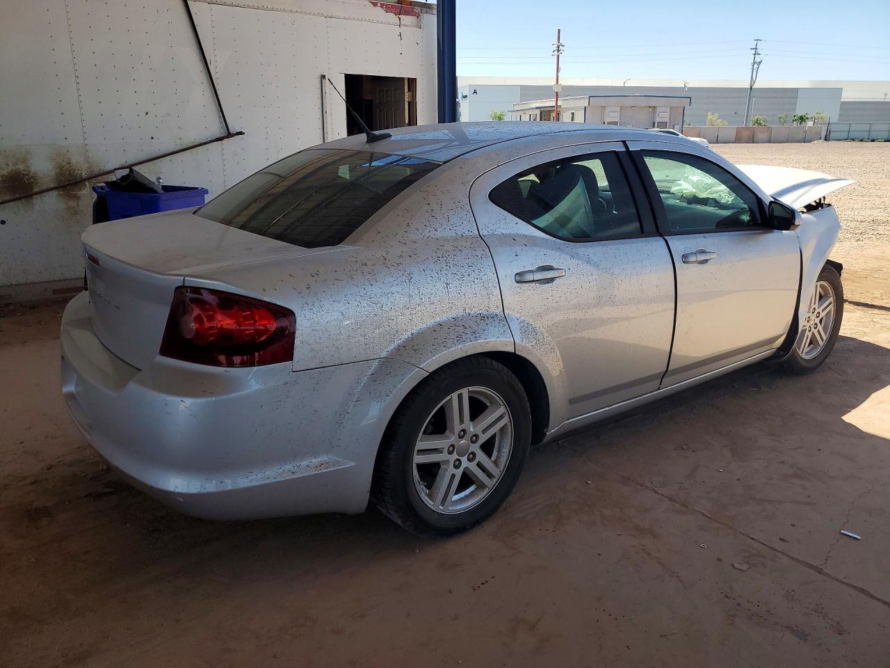 2011 Dodge Avenger Mainstreet Silver vin: 1B3BD1FB8BN501771