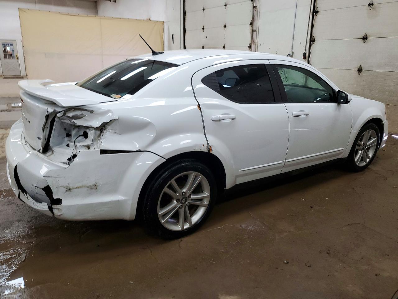 2011 Dodge Avenger Mainstreet White vin: 1B3BD1FB8BN550839