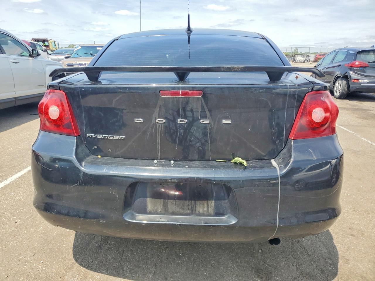 2011 Dodge Avenger Mainstreet Black vin: 1B3BD1FBXBN523853