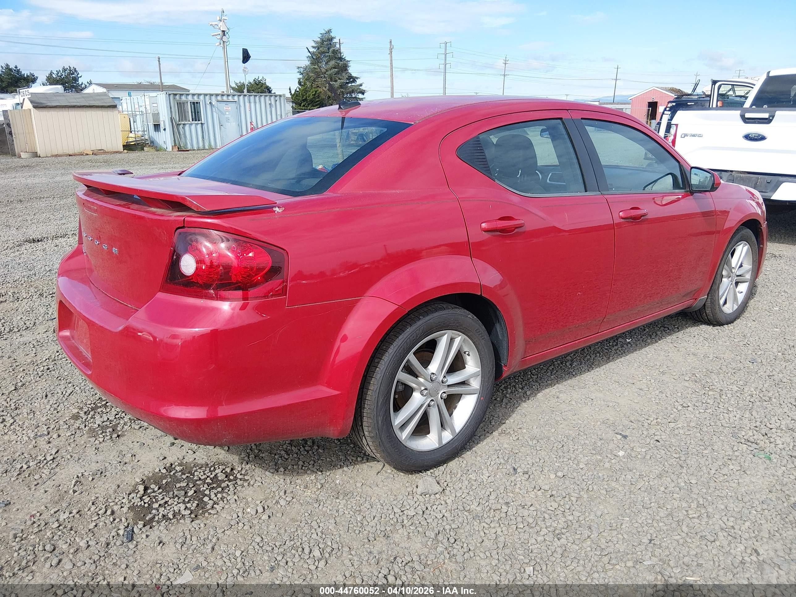 2011 Dodge Avenger Mainstreet Красный vin: 1B3BD1FG1BN510839