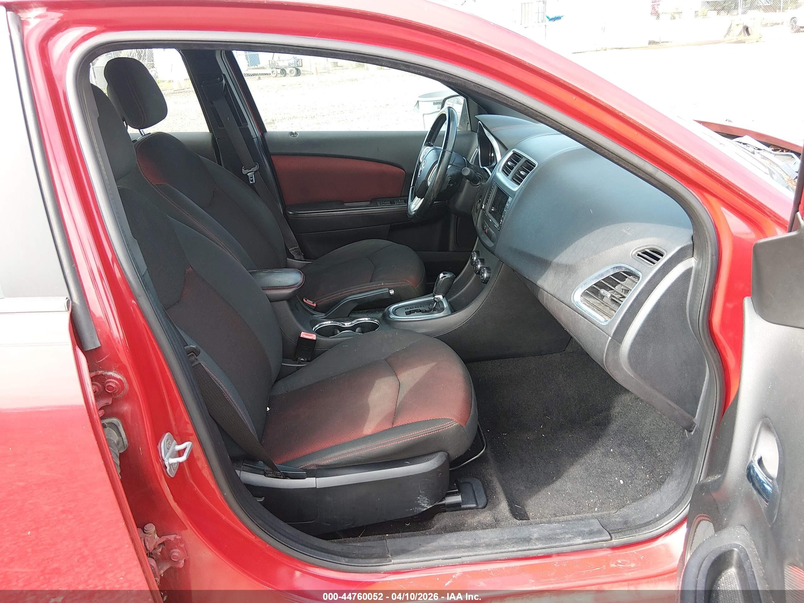 2011 Dodge Avenger Mainstreet Красный vin: 1B3BD1FG1BN510839
