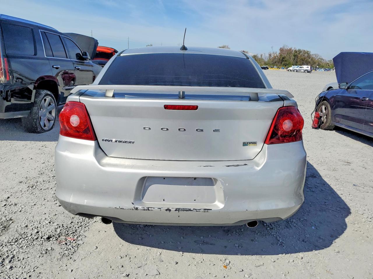 2011 Dodge Avenger Mainstreet Silver vin: 1B3BD1FG1BN584780