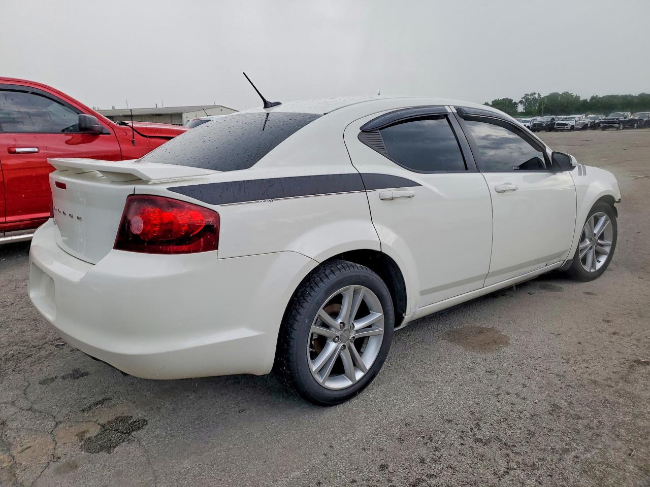 2011 Dodge Avenger Mainstreet White vin: 1B3BD1FG3BN510731