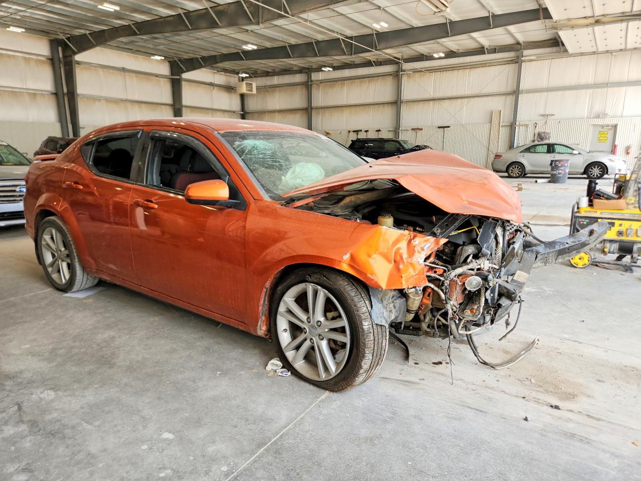 2011 Dodge Avenger Mainstreet Orange vin: 1B3BD1FG3BN622199