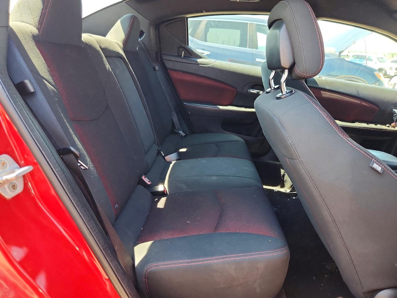 2011 Dodge Avenger Mainstreet Red vin: 1B3BD1FG4BN513704