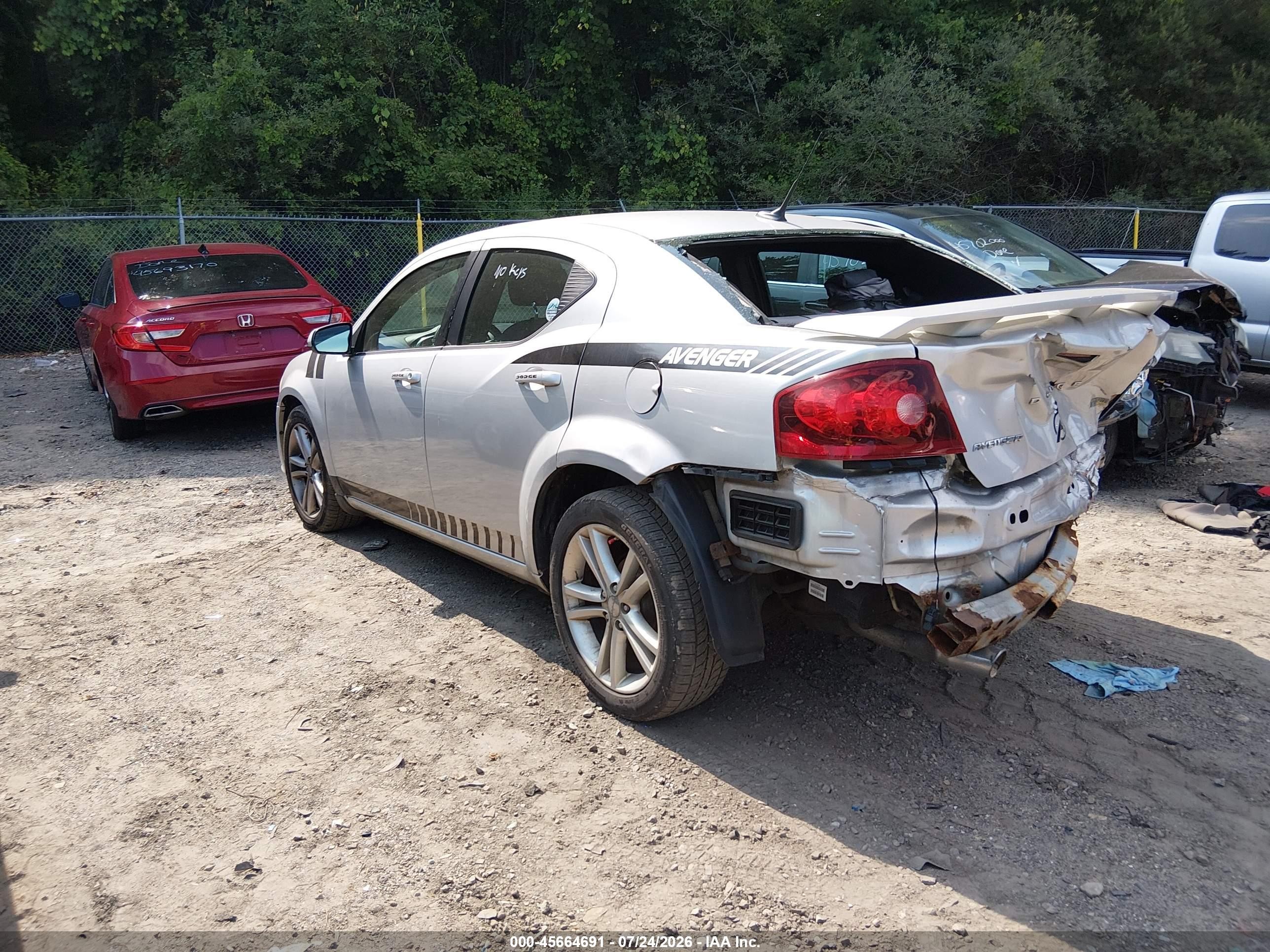 2011 Dodge Avenger Mainstreet Silver vin: 1B3BD1FG4BN541874