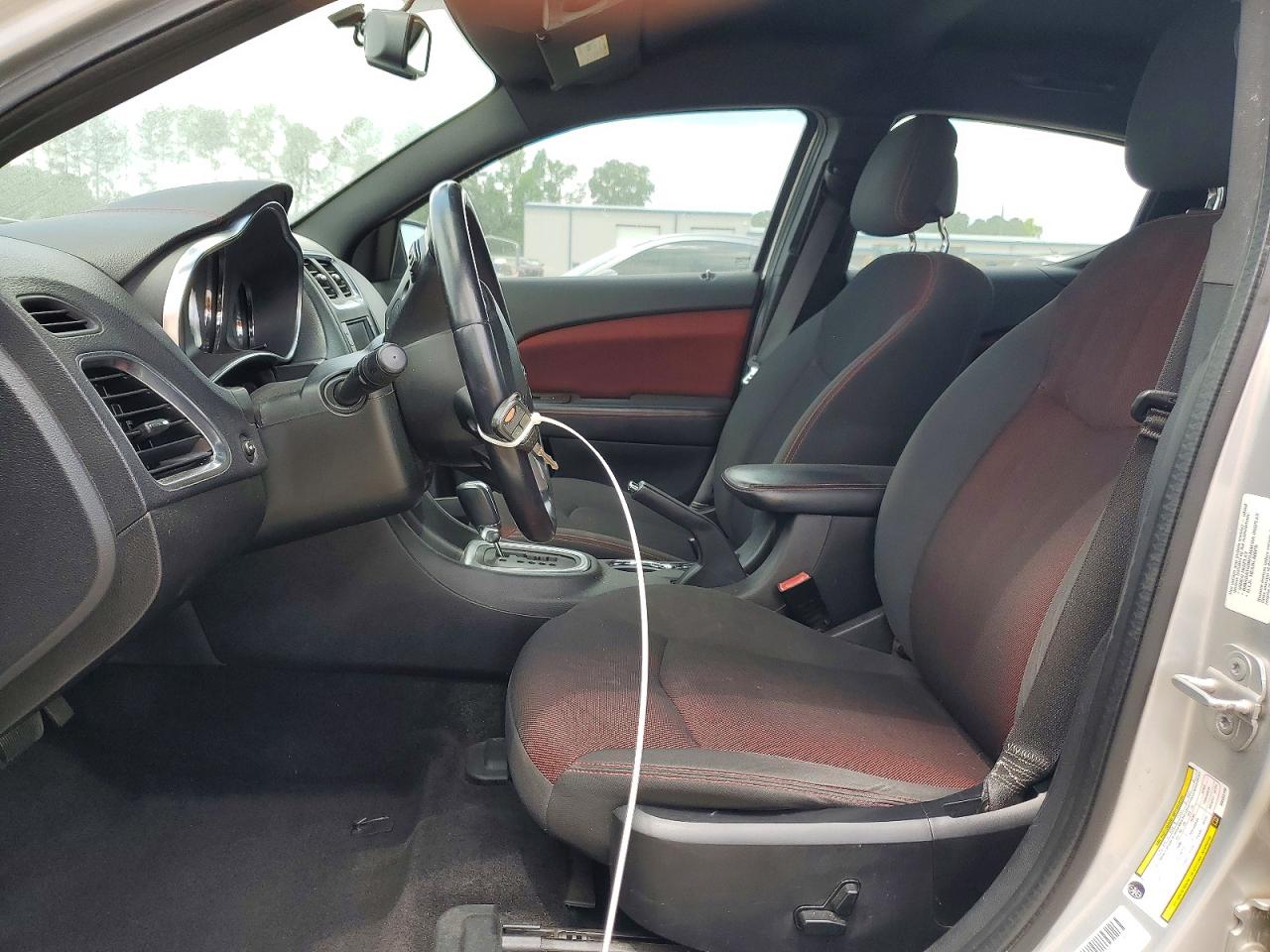 2011 Dodge Avenger Mainstreet Silver vin: 1B3BD1FG6BN552195