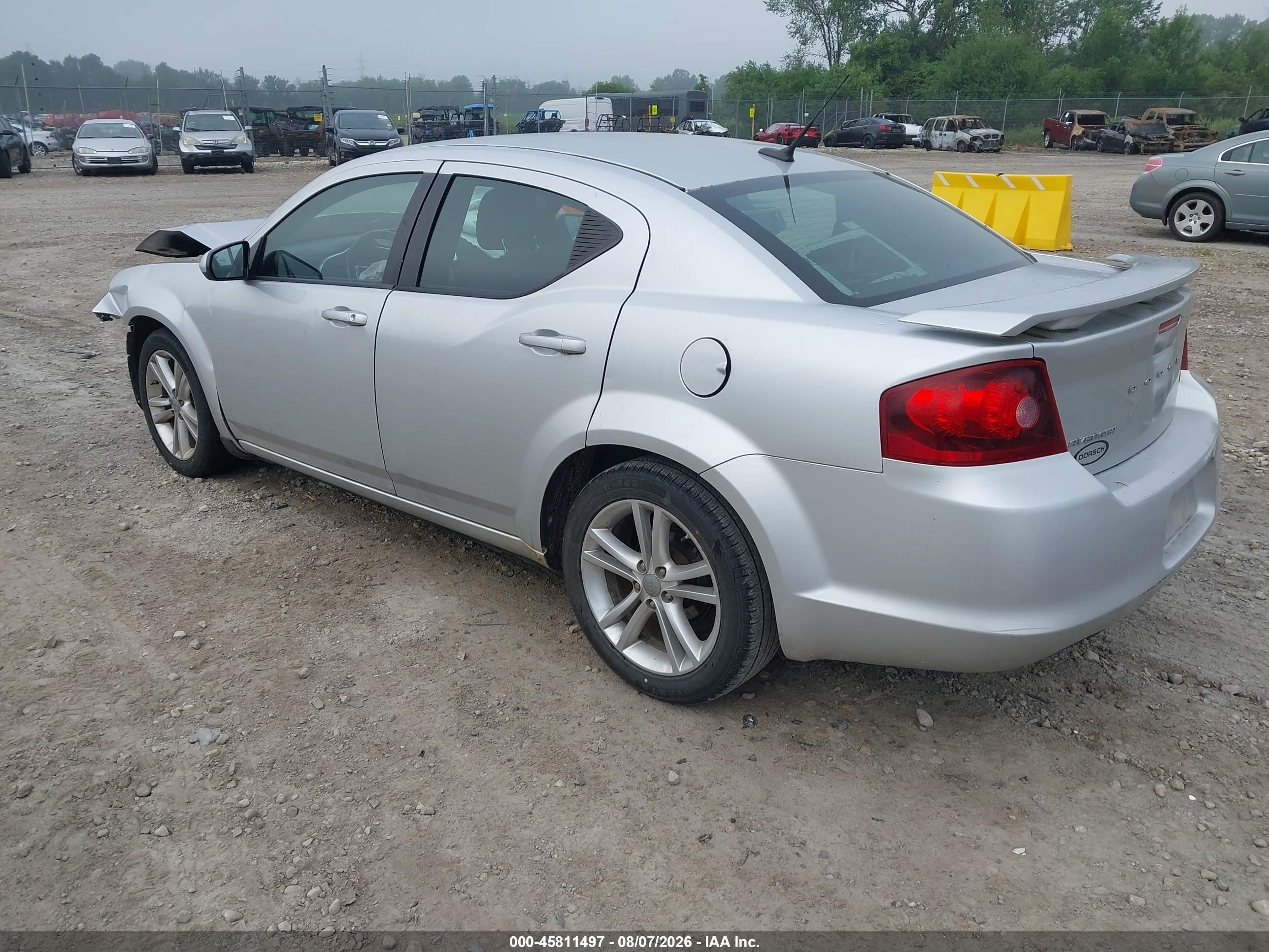 2011 Dodge Avenger Mainstreet Silver vin: 1B3BD1FG9BN526190