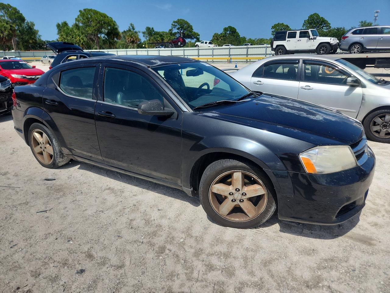 2011 Dodge Avenger Lux Black vin: 1B3BD2FG1BN506280