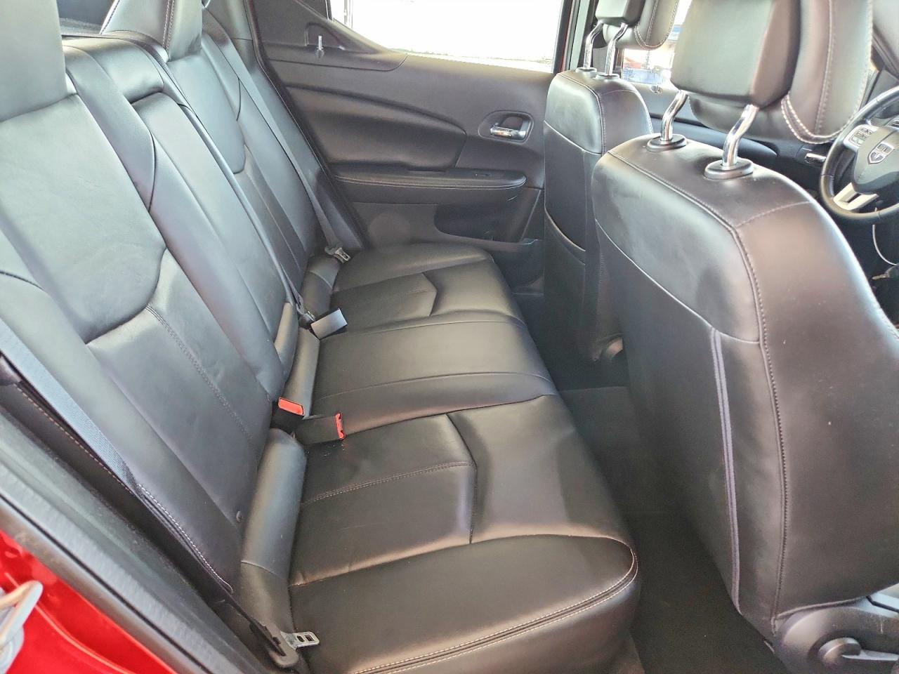 2011 Dodge Avenger Lux Red vin: 1B3BD2FG2BN573888