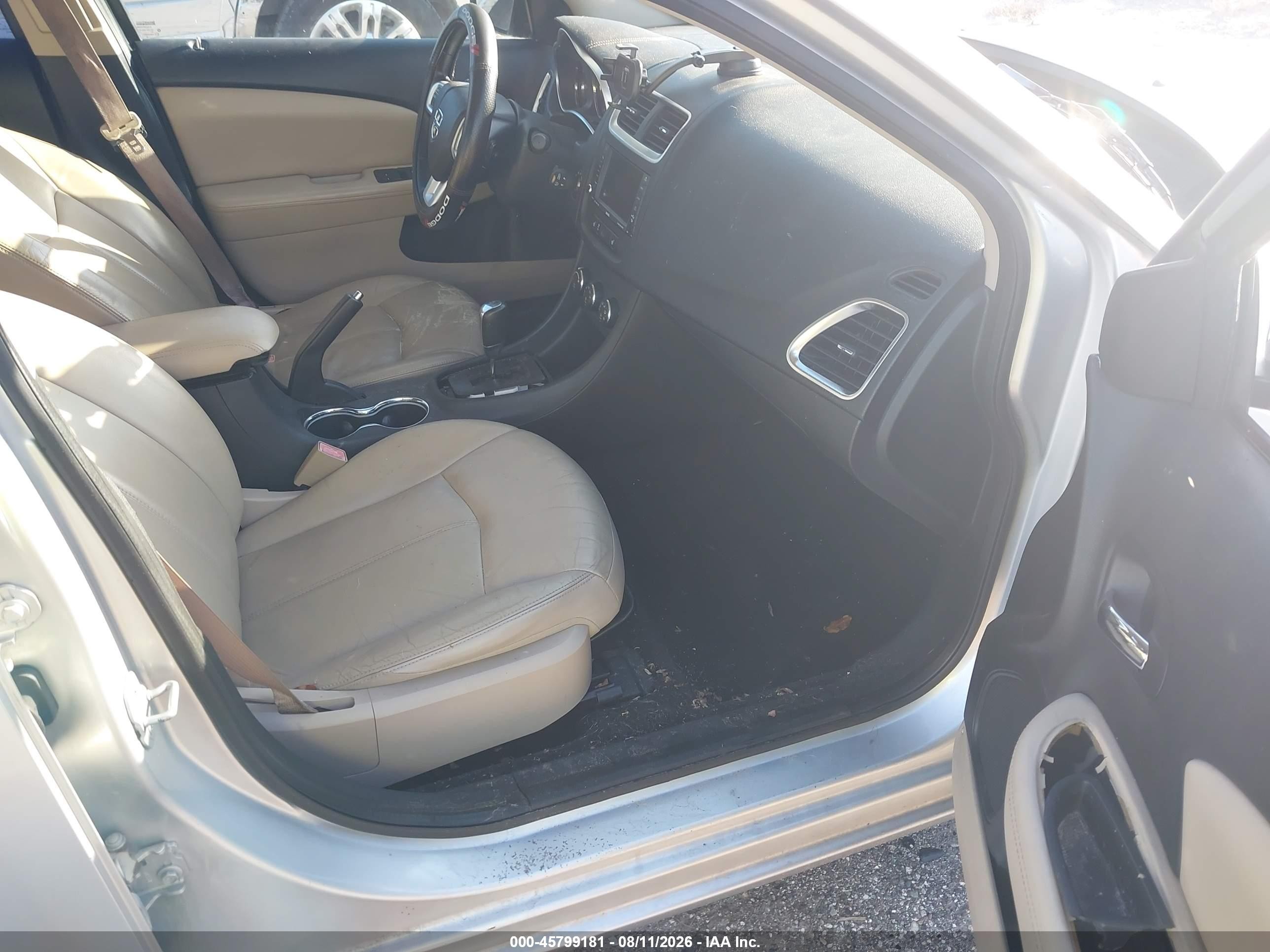2011 Dodge Avenger Lux Silver vin: 1B3BD2FG4BN541248