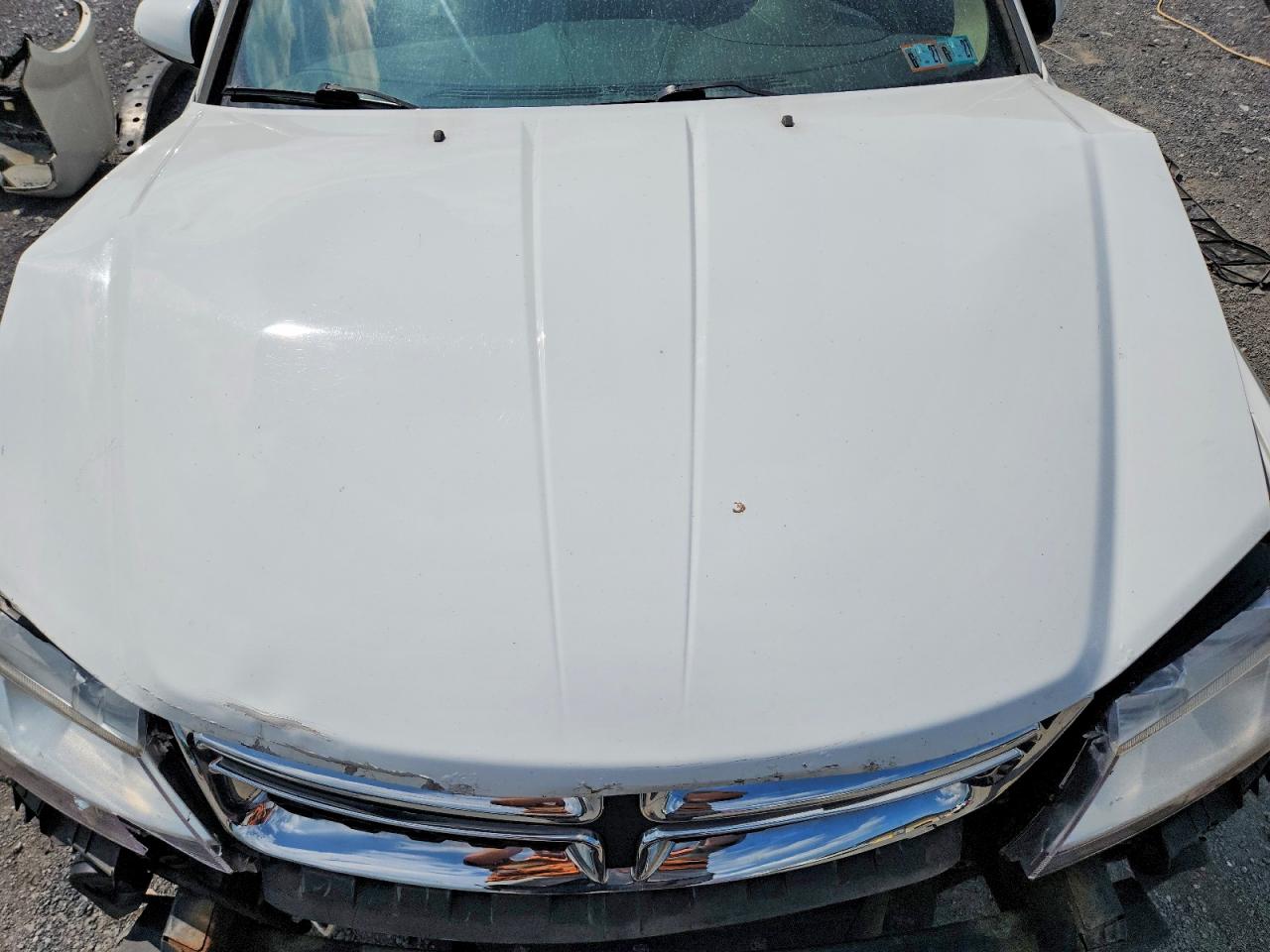 2011 Dodge Avenger White vin: 1B3BD2FG6BN578883