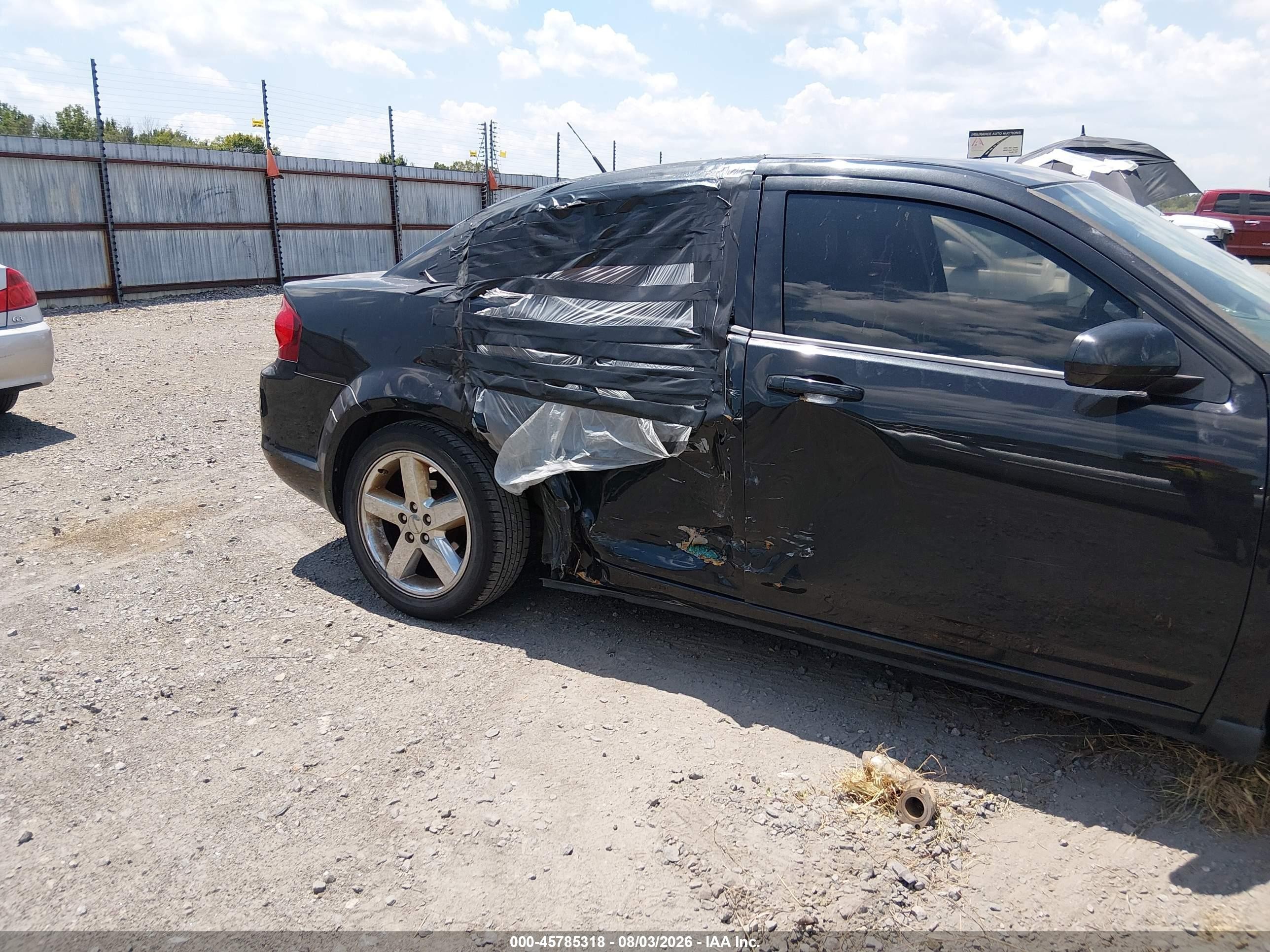 2011 Dodge Avenger Lux Black vin: 1B3BD2FG8BN506504