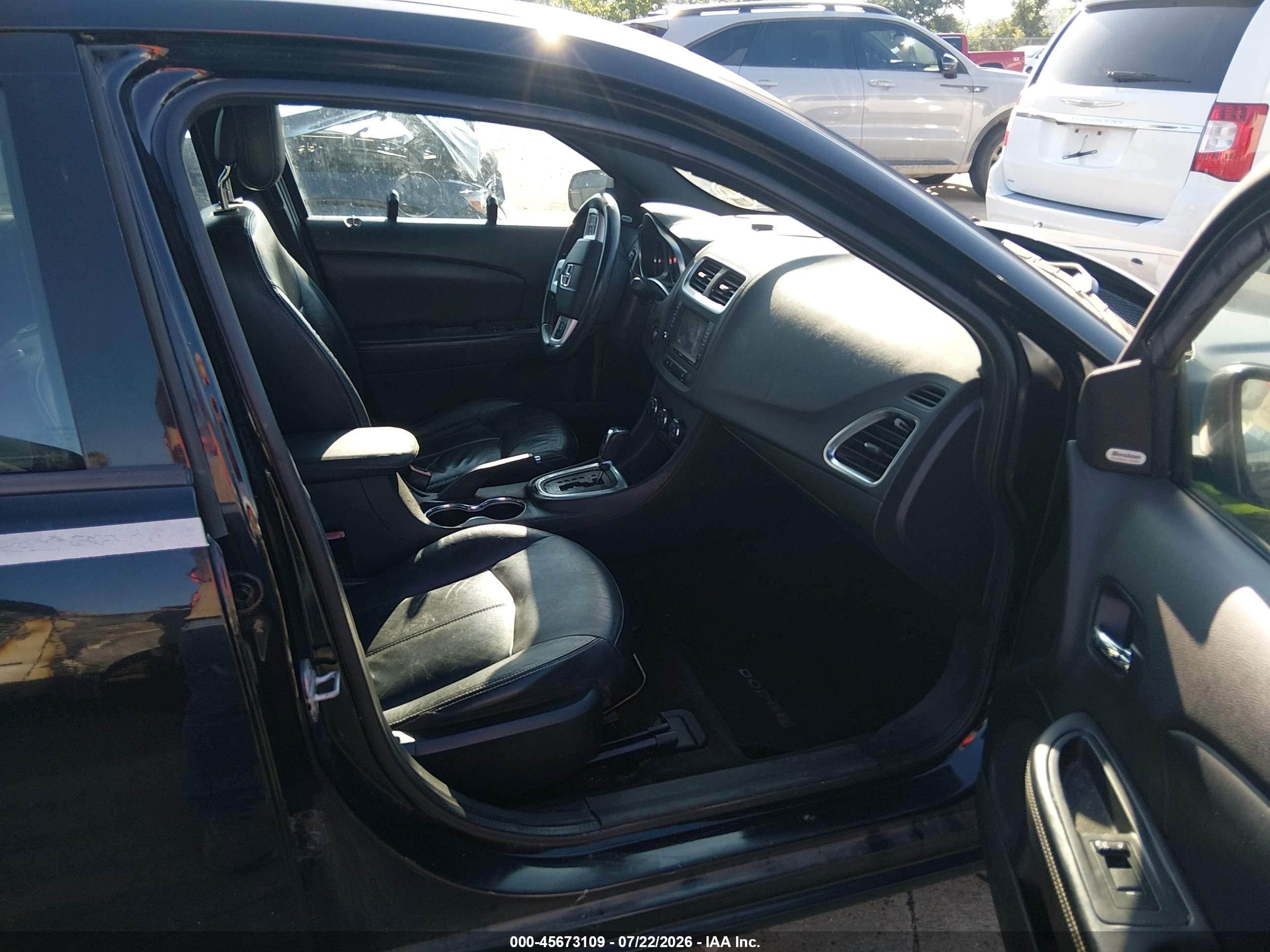 2011 Dodge Avenger Lux Black vin: 1B3BD2FG8BN574690
