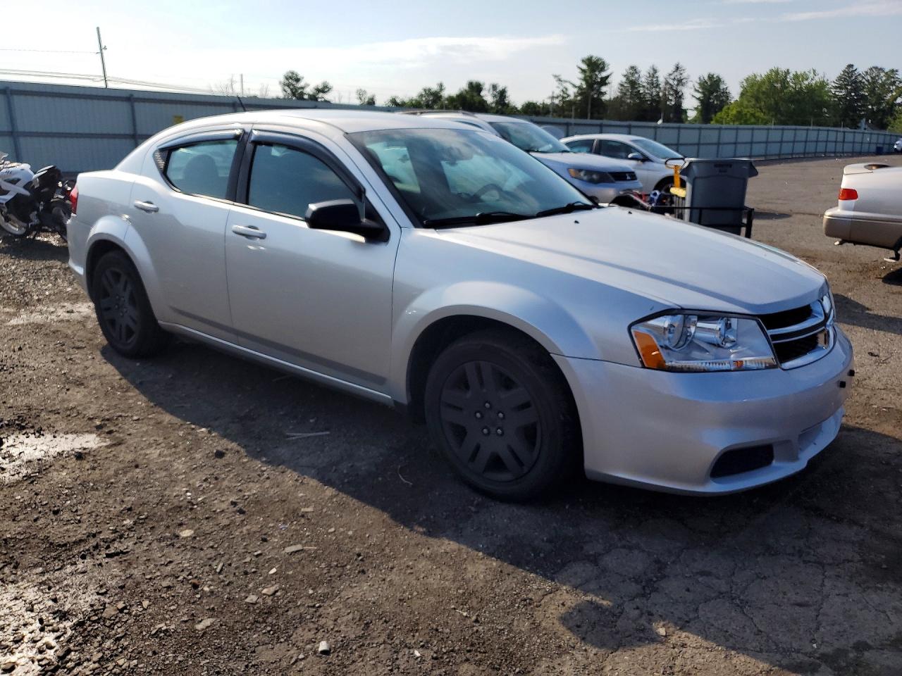 2011 Dodge Avenger Express Silver vin: 1B3BD4FB1BN624975
