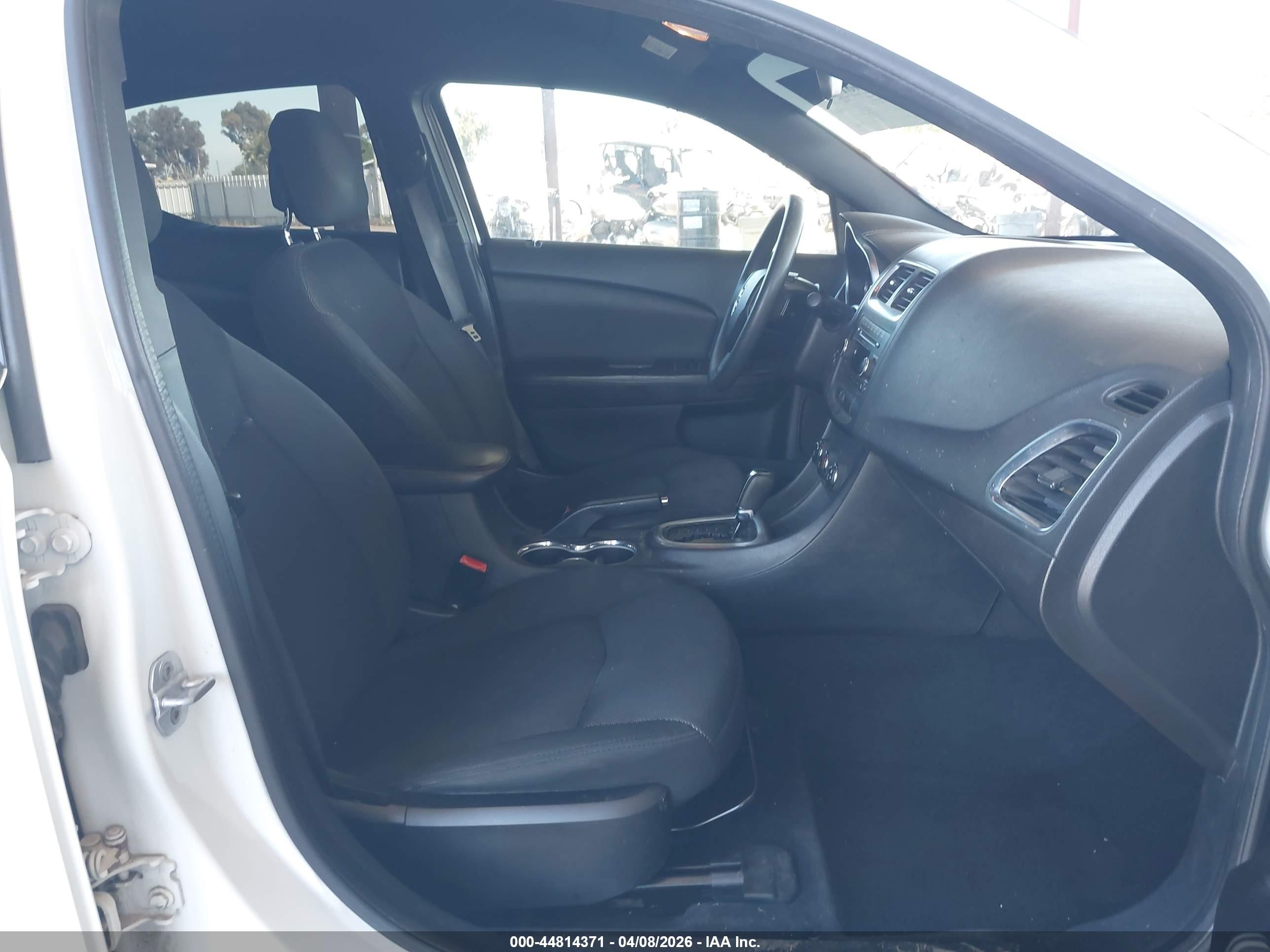 2011 Dodge Avenger Express White vin: 1B3BD4FB8BN502422