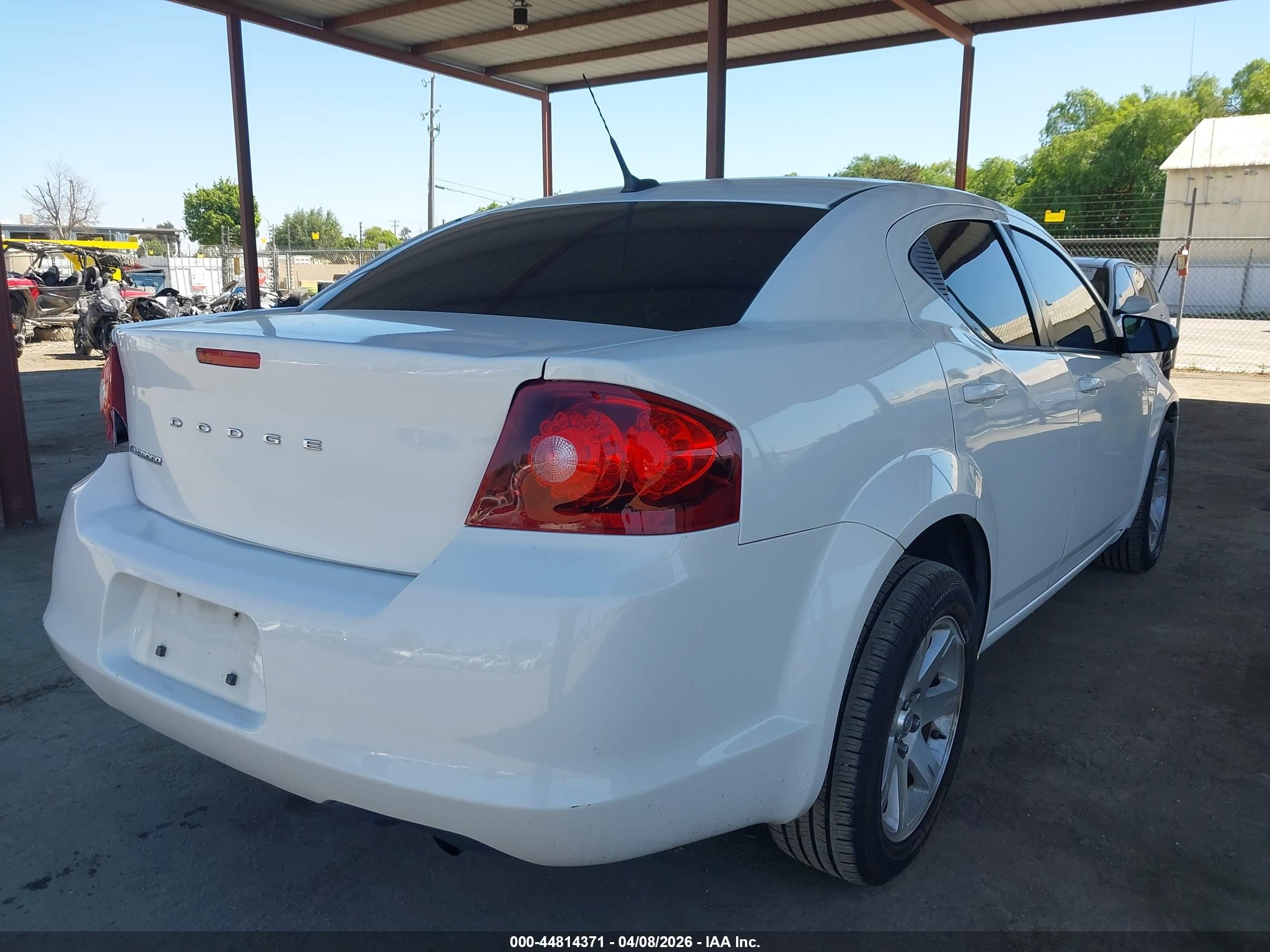 2011 Dodge Avenger Express White vin: 1B3BD4FB8BN502422
