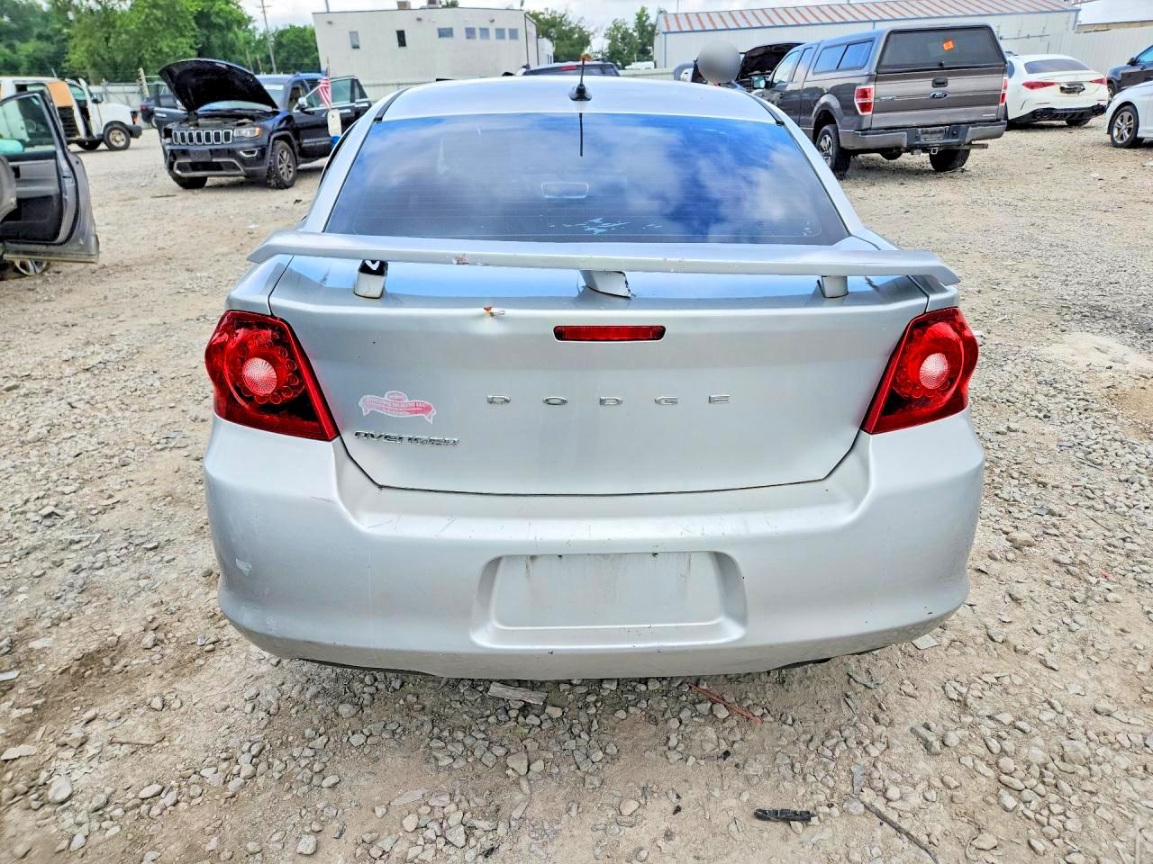 2011 Dodge Avenger Express Silver vin: 1B3BD4FBXBN624828
