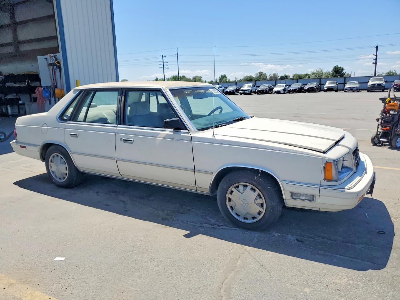 1986 Dodge 600 Se White vin: 1B3BE46K8GC264975