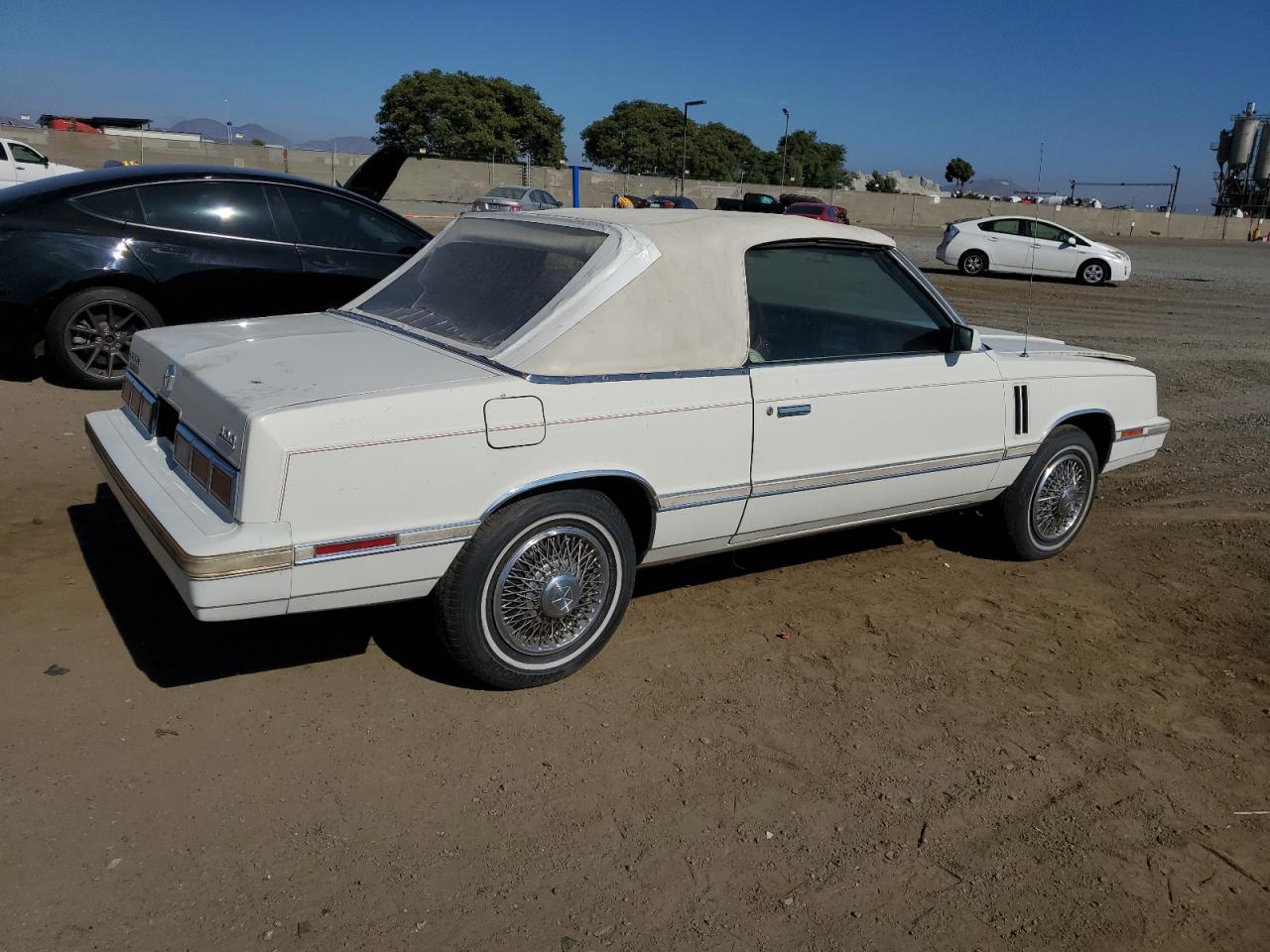 1983 Dodge 400 White vin: 1B3BV55C8DG168980