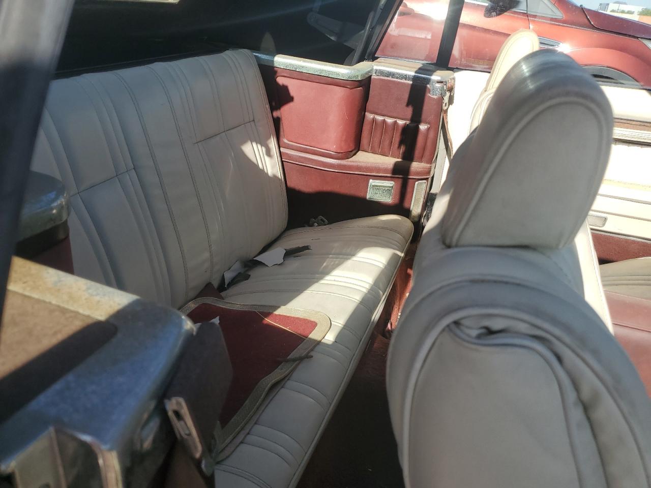 1986 Dodge 600 Maroon vin: 1B3BV55D5GG235791