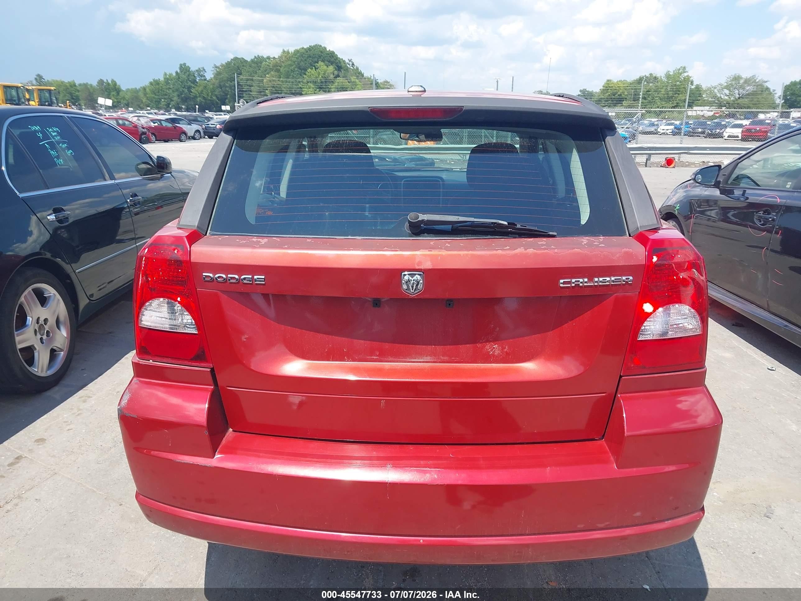 2011 Dodge Caliber Express Красный vin: 1B3CB1HA7BD111202