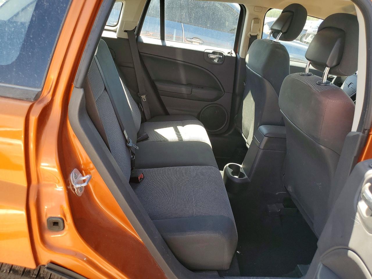 2011 Dodge Caliber Mainstreet Orange vin: 1B3CB3HA2BD294438
