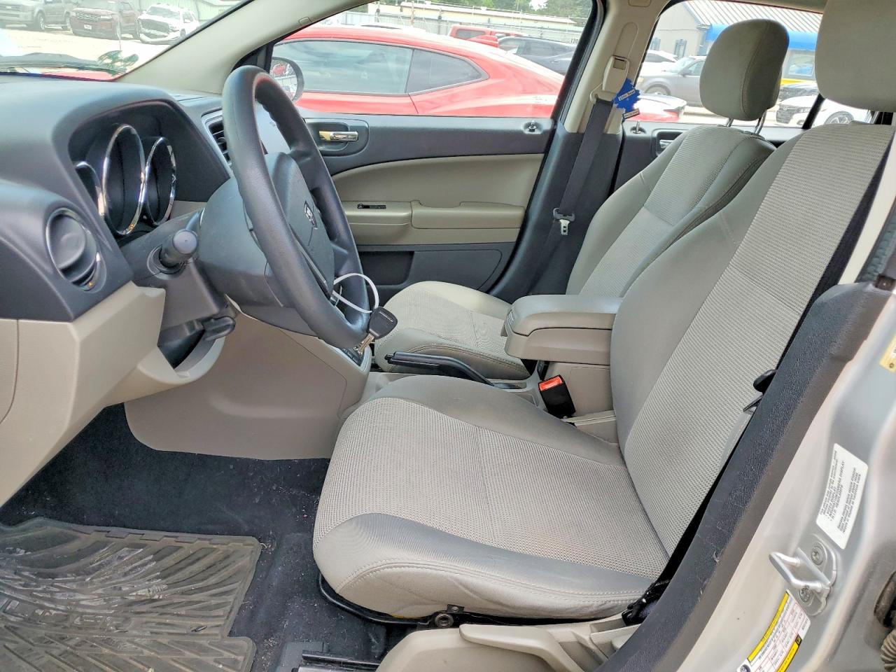 2011 Dodge Caliber Mainstreet Silver vin: 1B3CB3HA3BD221014