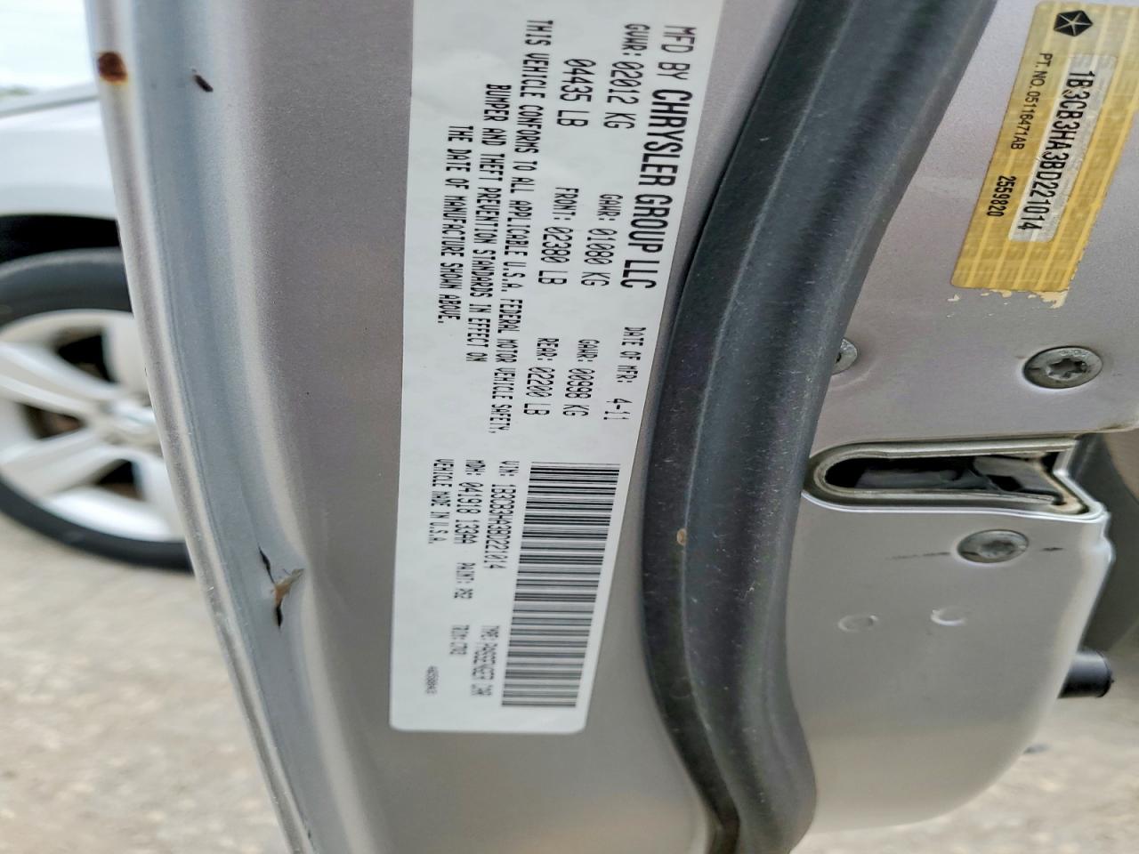 2011 Dodge Caliber Mainstreet Silver vin: 1B3CB3HA3BD221014