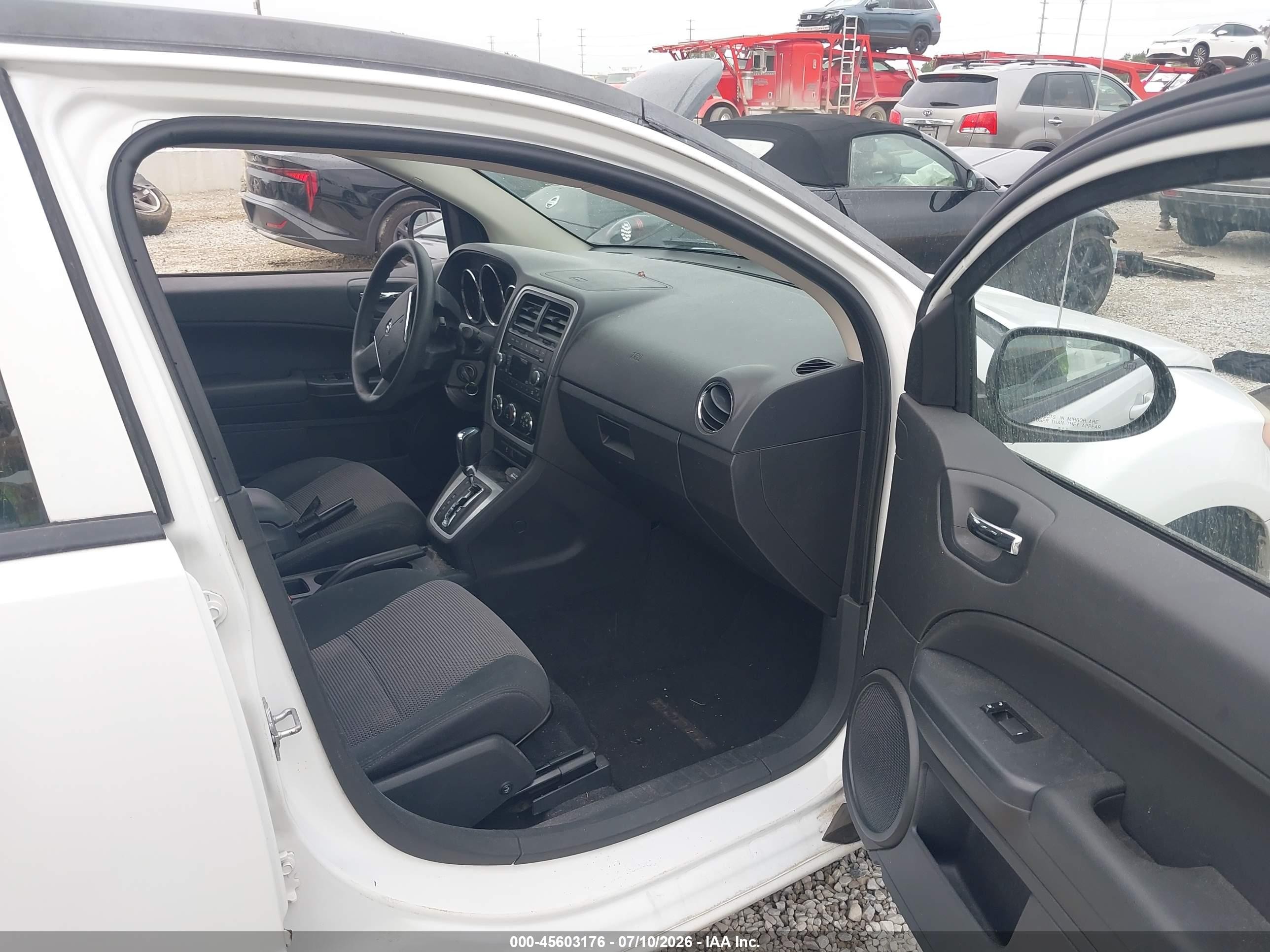 2011 Dodge Caliber Mainstreet Белый vin: 1B3CB3HA3BD237732