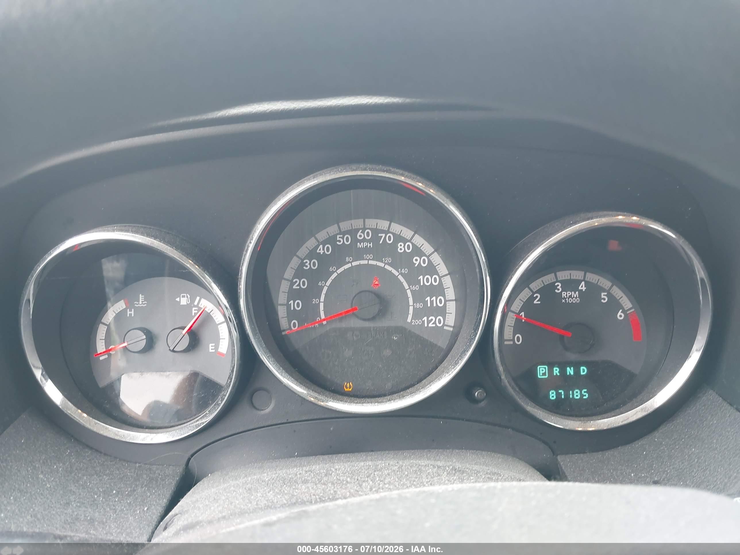 2011 Dodge Caliber Mainstreet Белый vin: 1B3CB3HA3BD237732