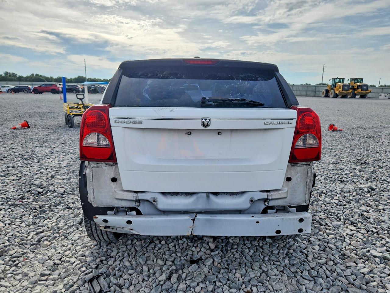 2011 Dodge Caliber Mainstreet White vin: 1B3CB3HA3BD298000