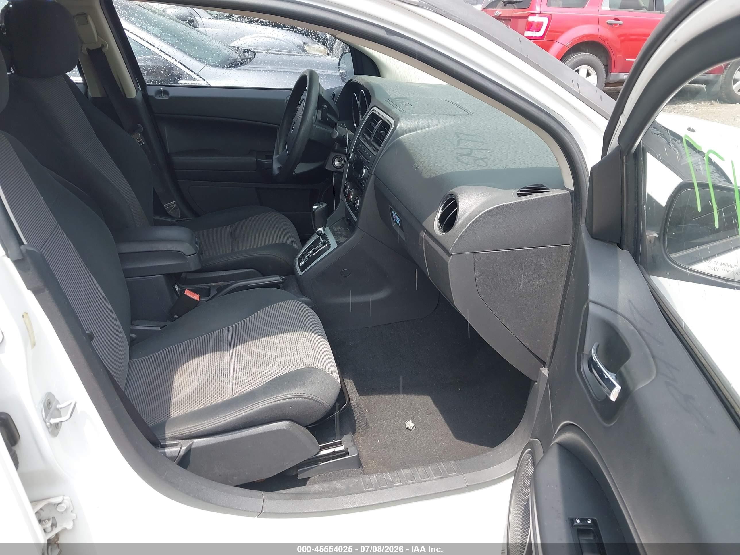 2011 Dodge Caliber Mainstreet White vin: 1B3CB3HA5BD118225
