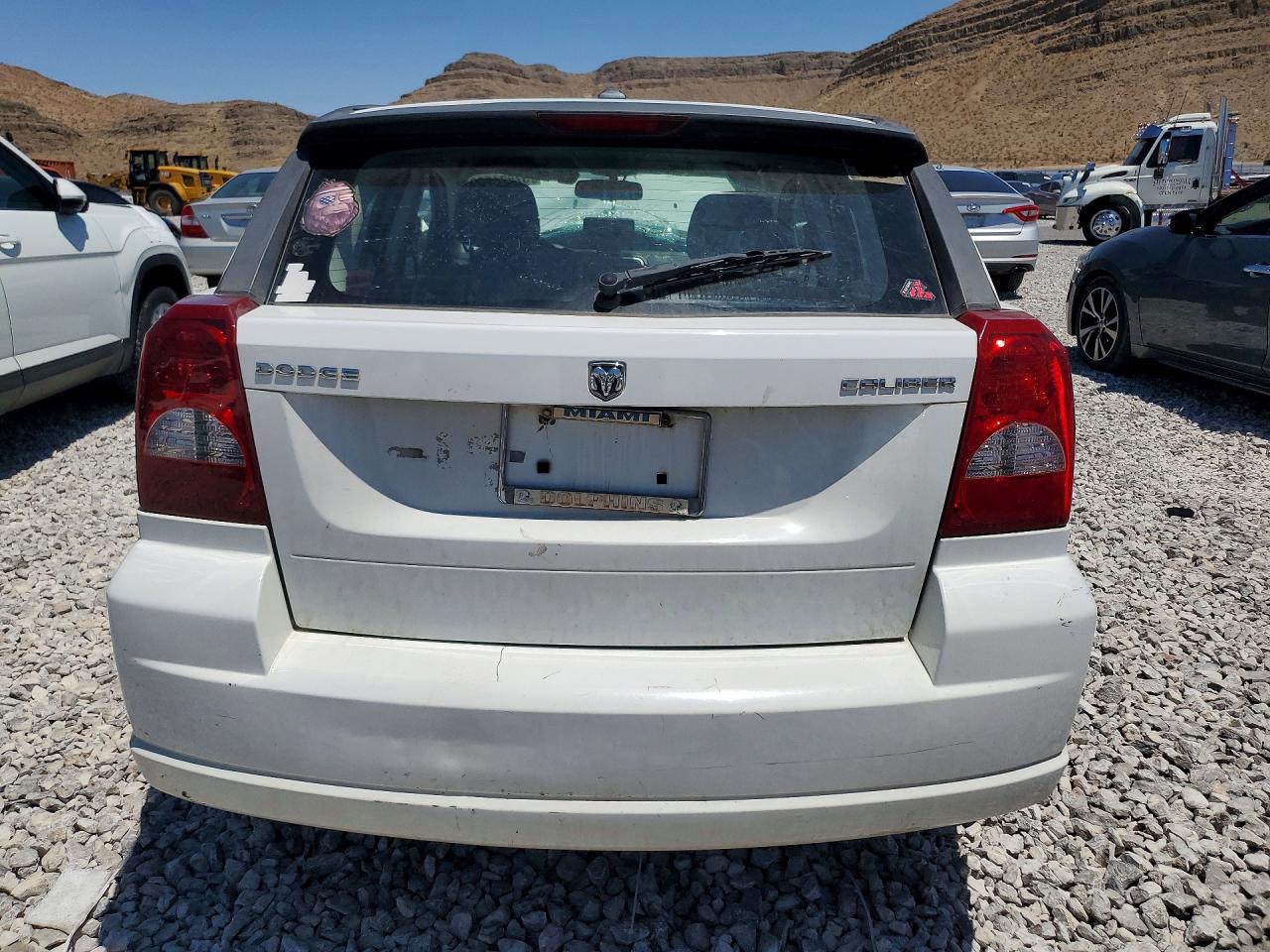 2011 Dodge Caliber Mainstreet White vin: 1B3CB3HA5BD254841