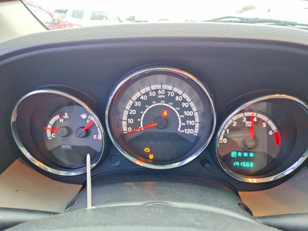 2010 Dodge Caliber Mainstreet Silver vin: 1B3CB3HA6AD567217