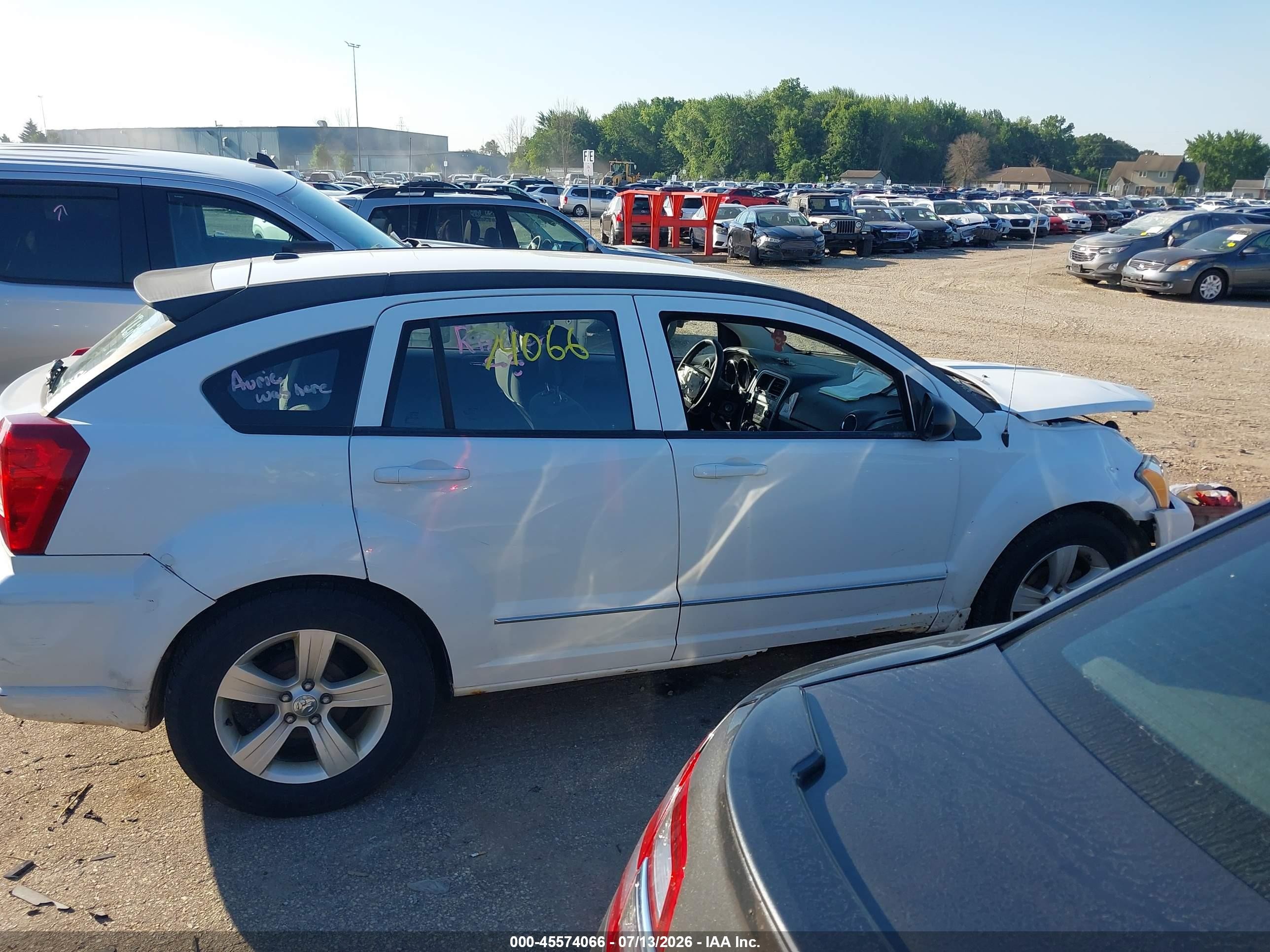 2011 Dodge Caliber Mainstreet White vin: 1B3CB3HA6BD154098