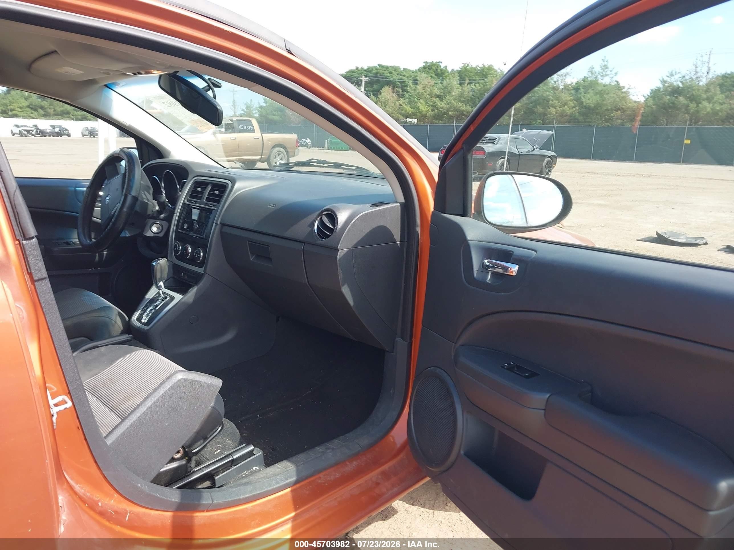 2011 Dodge Caliber Mainstreet Orange vin: 1B3CB3HA7BD297836