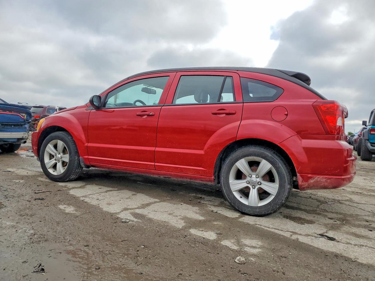 2011 Dodge Caliber Mainstreet Red vin: 1B3CB3HAXBD215064