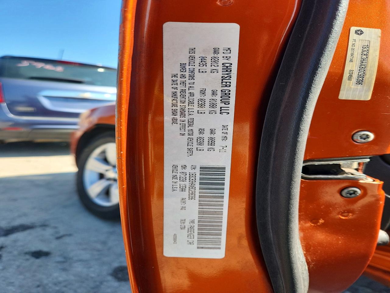 2011 Dodge Caliber Mainstreet Orange vin: 1B3CB3HAXBD298396