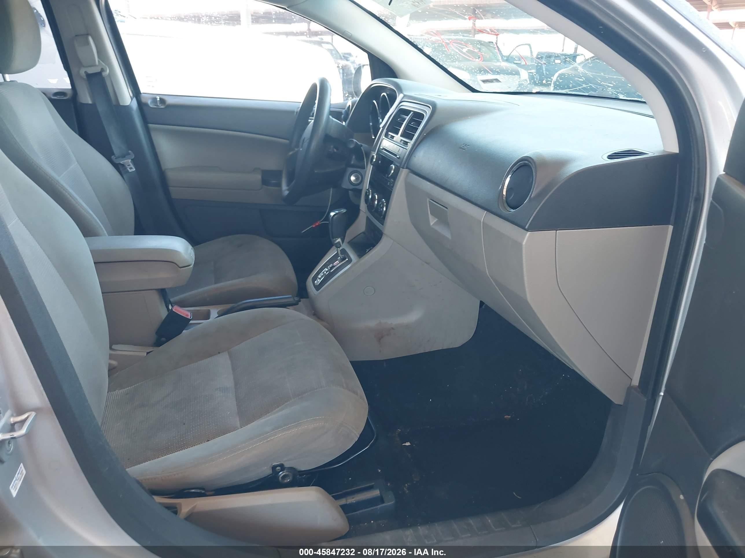 2010 Dodge Caliber Sxt Silver vin: 1B3CB4HA0AD586562